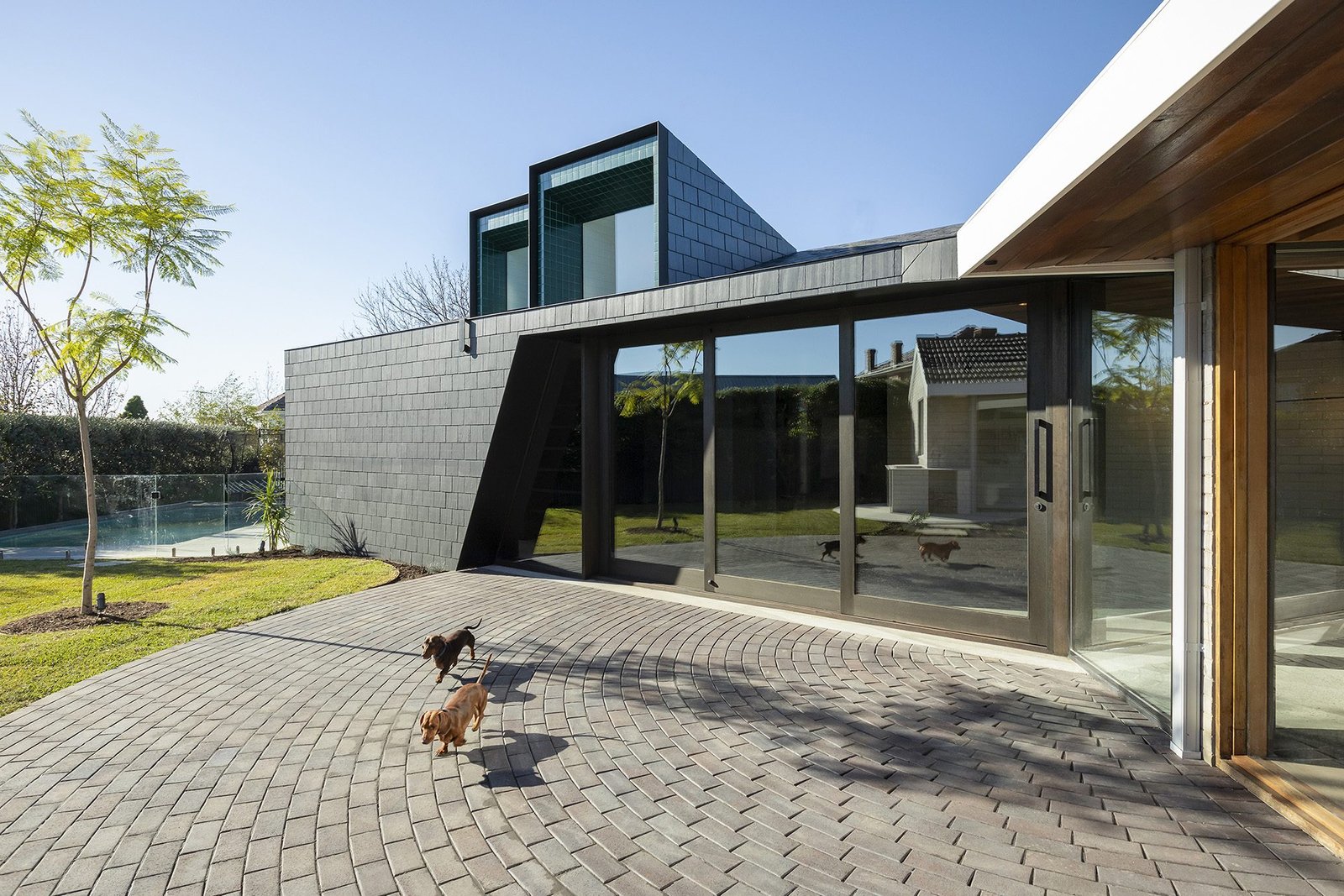 architectural-house-exterior-7HVDWWS